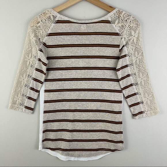 FREE PEOPLE Creme Ivory Eyelet Lace Trim Great Falls Montana Ram Graphic Top - Picture 8 of 10